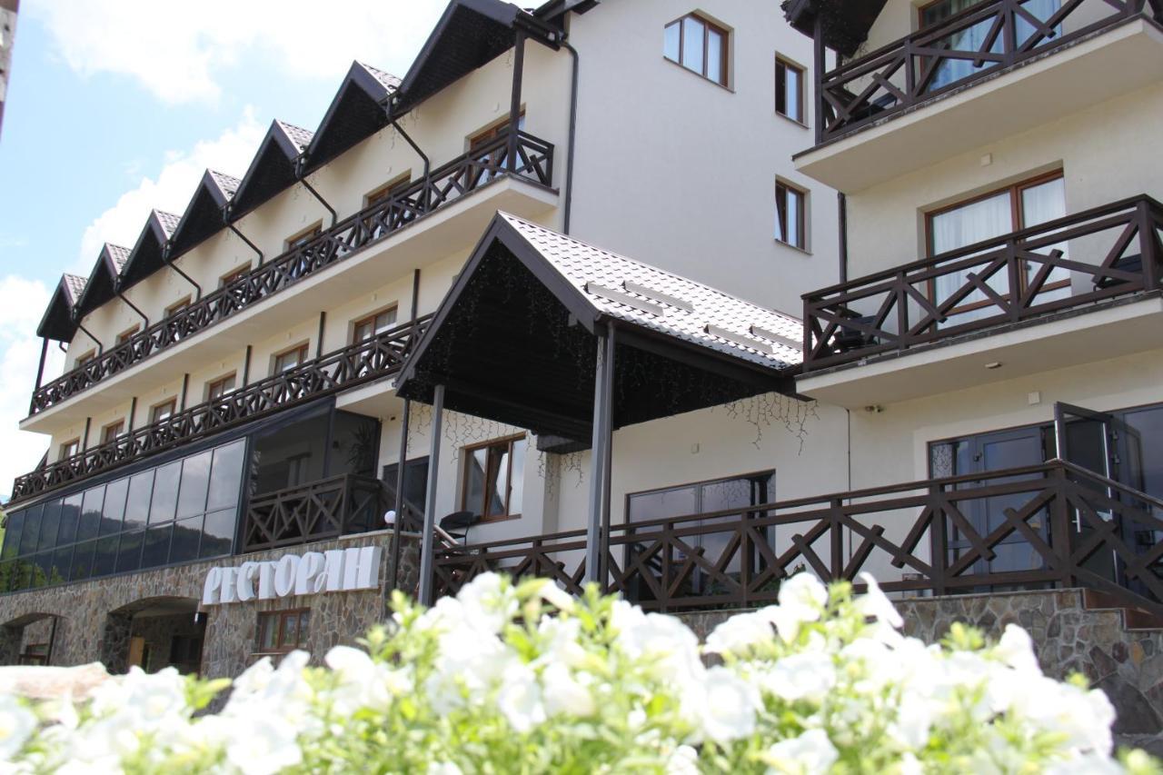 Zaporizʹka Sich Hotel Bukovel Ngoại thất bức ảnh